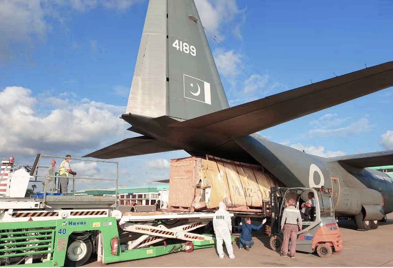 پاکستان کا افغانستان کے عوام کے لئے امداد کی فراہمی شروع