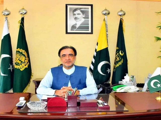 مینڈیٹ پارٹی قیادت کا ہوتا ہے، پارلیمانی پارٹی کا نہیں، قمرزمان کائرہ