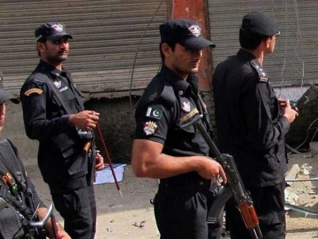 لکی مروت میں دہشتگردوں کی جانب سے تھانے پر حملہ، 4 پولیس اہلکار شہید