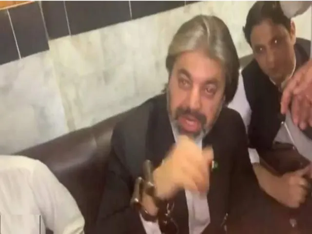 پی ٹی آئی رہنما علی محمد خان مردان جیل سے رہا ہونے کے بعد ایک بار پھر گرفتار،