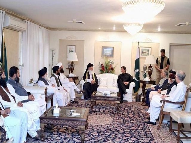 Imran Meeting with Ulema in Peshawar Photo Facebook 640x480