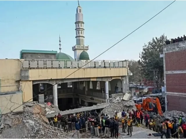 Peshawar police line bomb blast Photo Jang News 640x480
