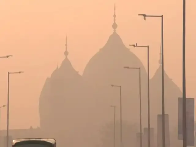 Smog in Lahore City Photo File 640x480