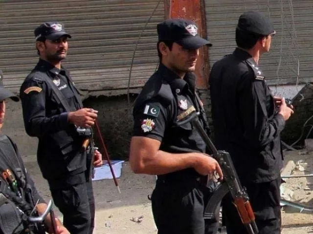 Terrorist atack on laki marwat Police station Photo Express news 640x480